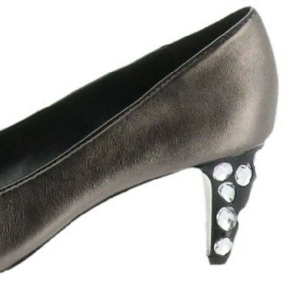 NWT LORI GOLDSTEIN MEREDITH METALLIC LEATHER PUMP 5.5M - Picture 7 of 10